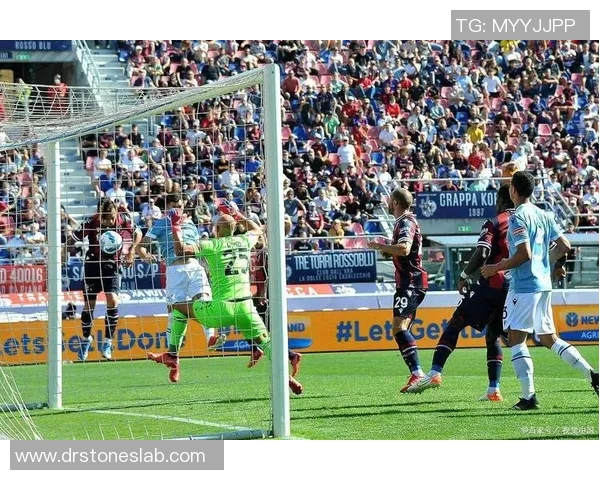 拜仁慕尼黑主场战平科隆,状态不稳定或许暗含一线希望 拜仁慕尼黑主场战平科隆,状态不稳定或许暗含一线希望