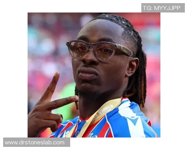 前阿森纳传奇球星回归担任青训教练，助力培养未来之星