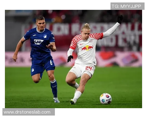 莱比锡客场逼平弗赖堡,保持不败状态继续领跑德甲联赛 莱比锡客场逼平弗赖堡,保持不败状态继续领跑德甲联赛