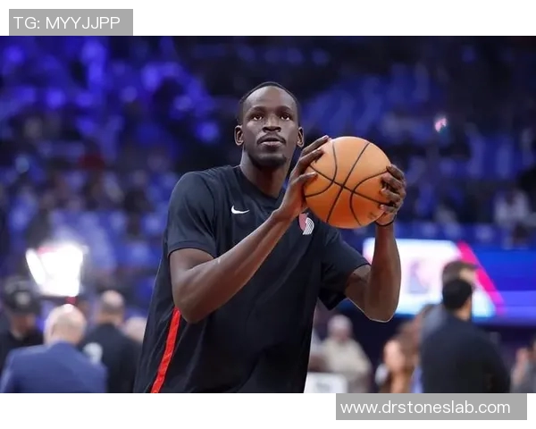 雄鹿签下前状元秀，强化内线深度