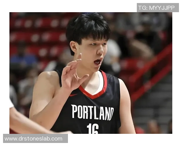 马刺明星球员对阵中国男篮展现超强个人能力